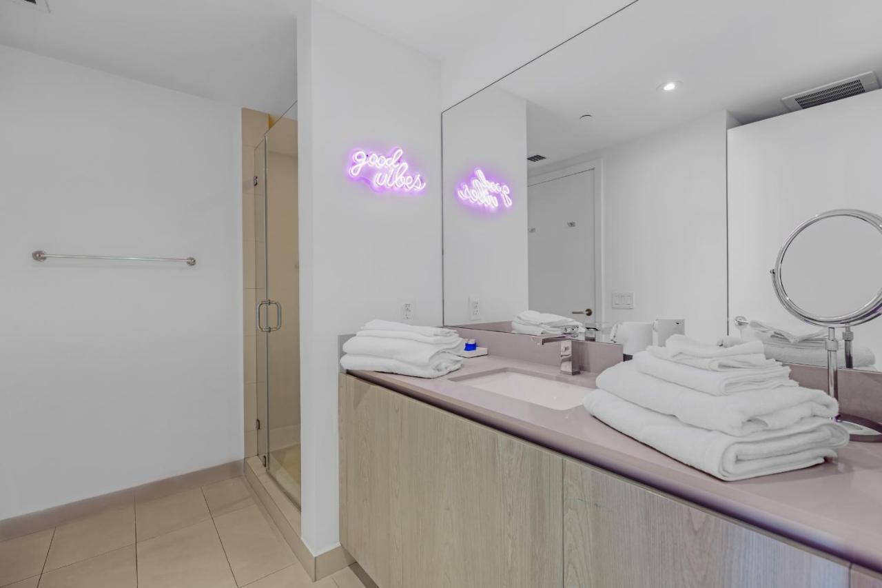 Seashore Resort - 2 Bedroom Right On The Beach Direct Ocean-View With Amenities On The Rooftop Голлівуд Екстер'єр фото