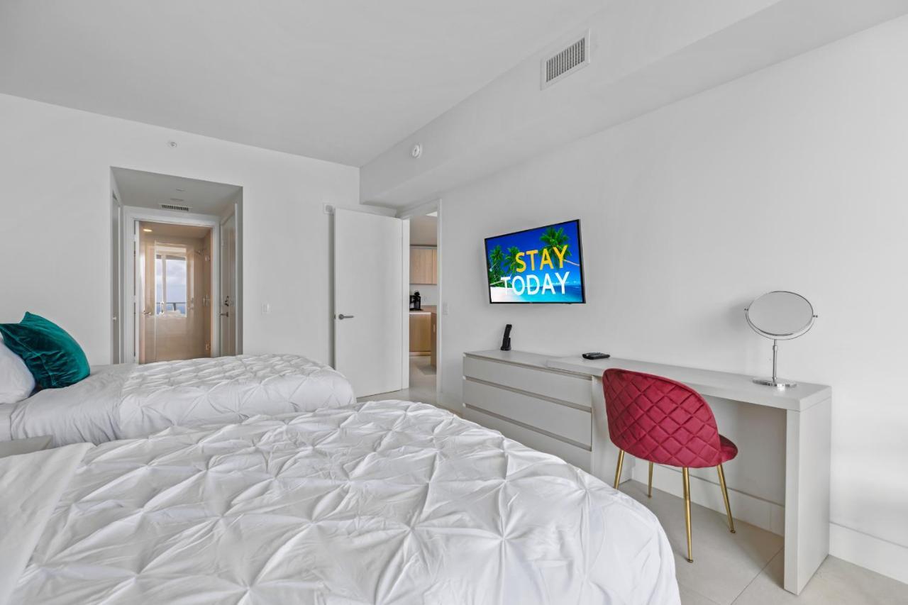 Seashore Resort - 2 Bedroom Right On The Beach Direct Ocean-View With Amenities On The Rooftop Голлівуд Екстер'єр фото
